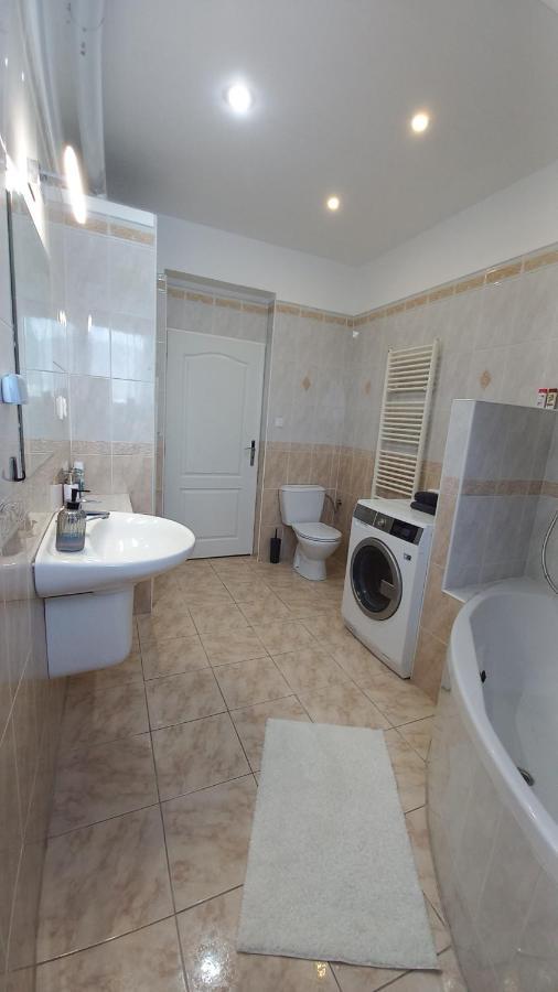 Holiday home Haskova With 3 Bedrooms Banska Bystrica